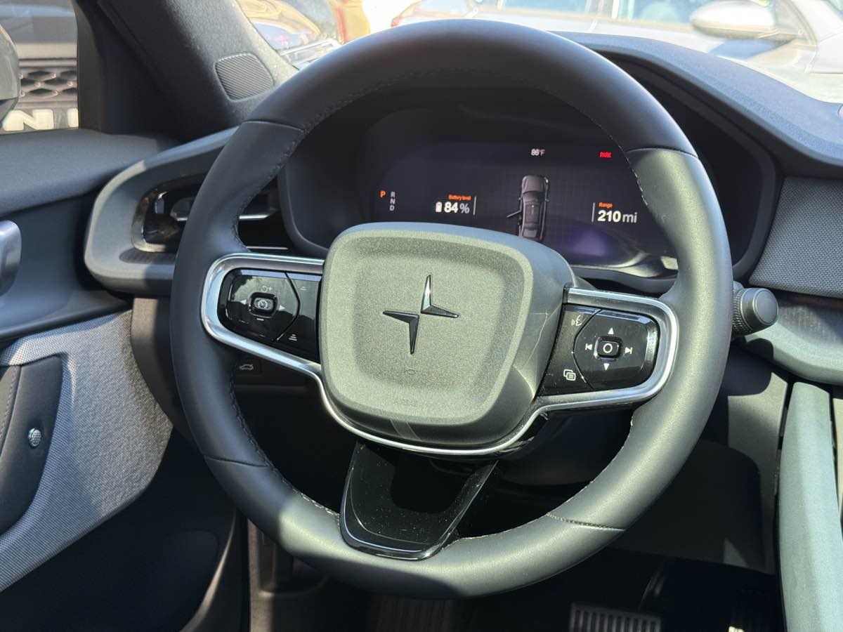 Polestar 2 photo 27