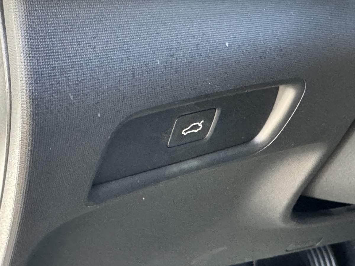 Polestar 2 photo 31