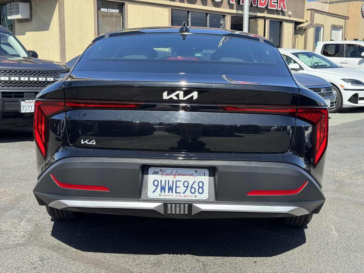 Kia K4 photo 13