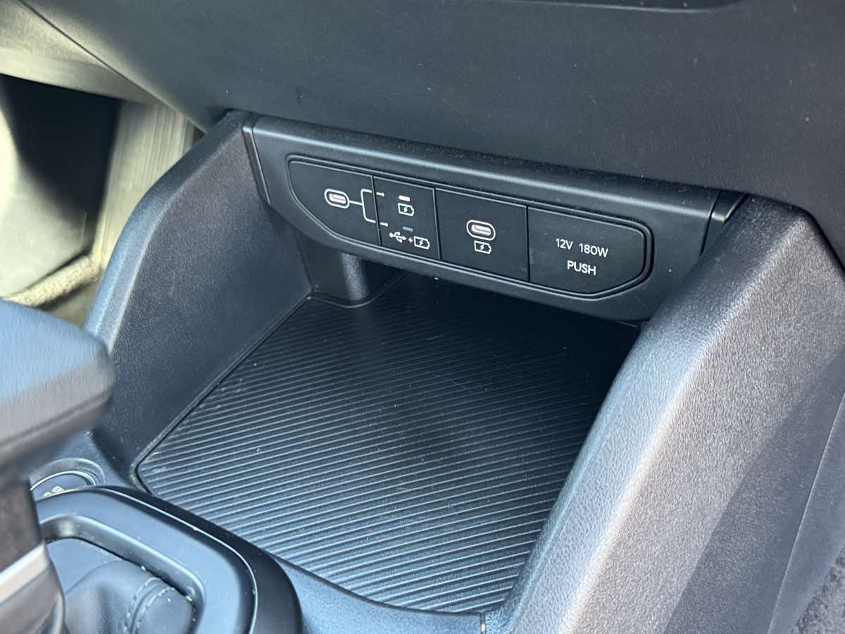 Kia K4 photo 17