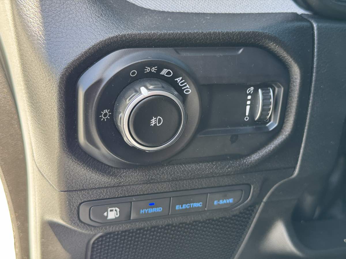 Jeep Wrangler photo 29