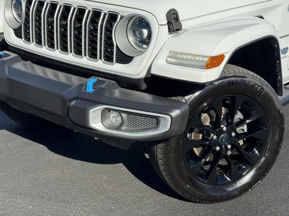 Jeep Wrangler photo 3