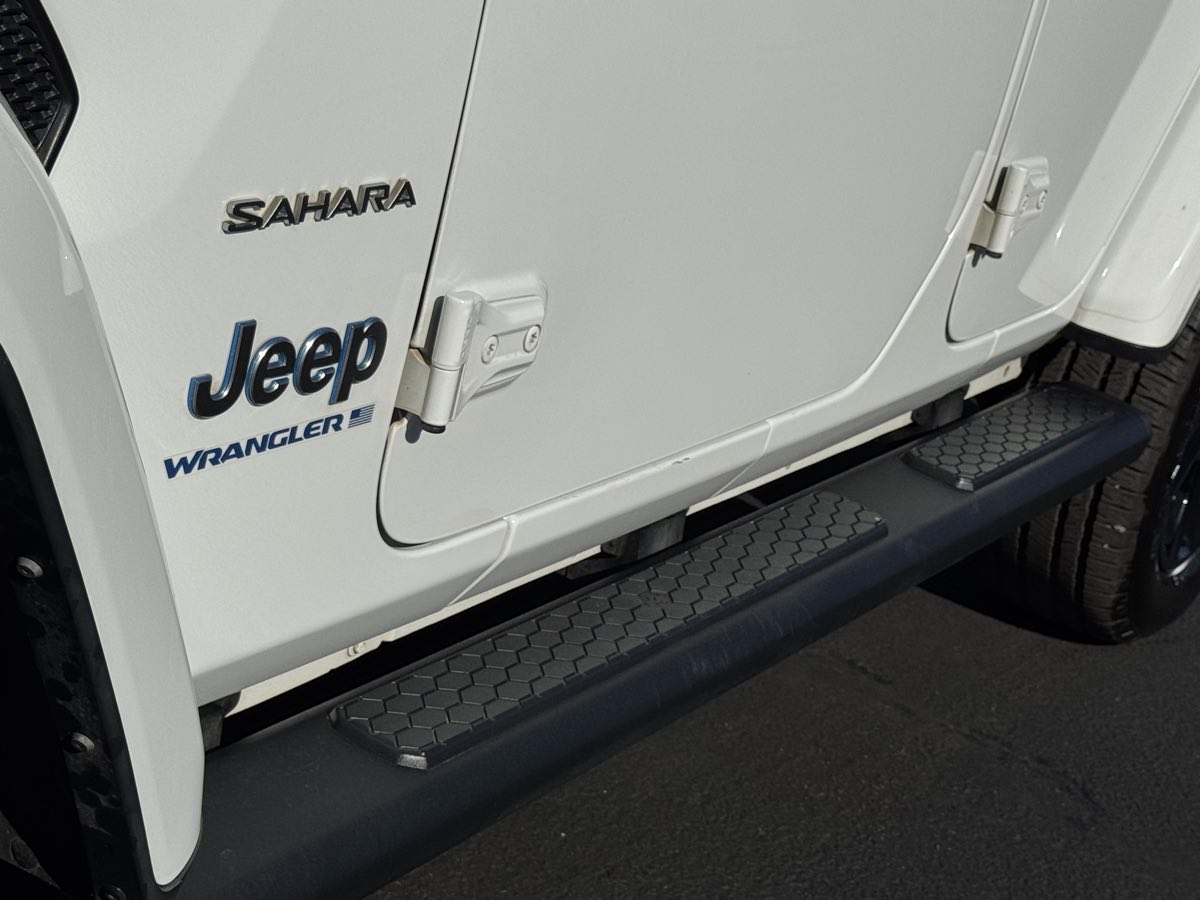 Jeep Wrangler photo 4