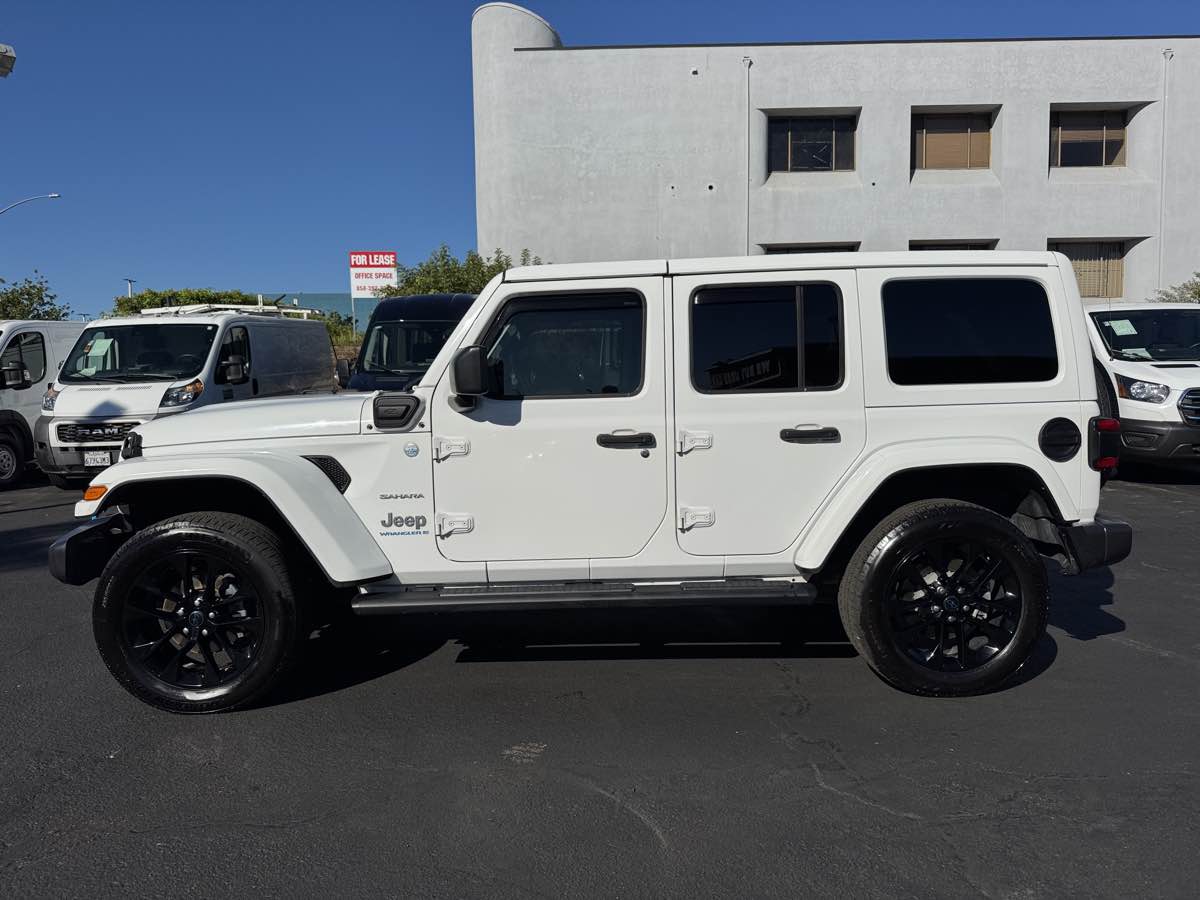 Jeep Wrangler photo 9