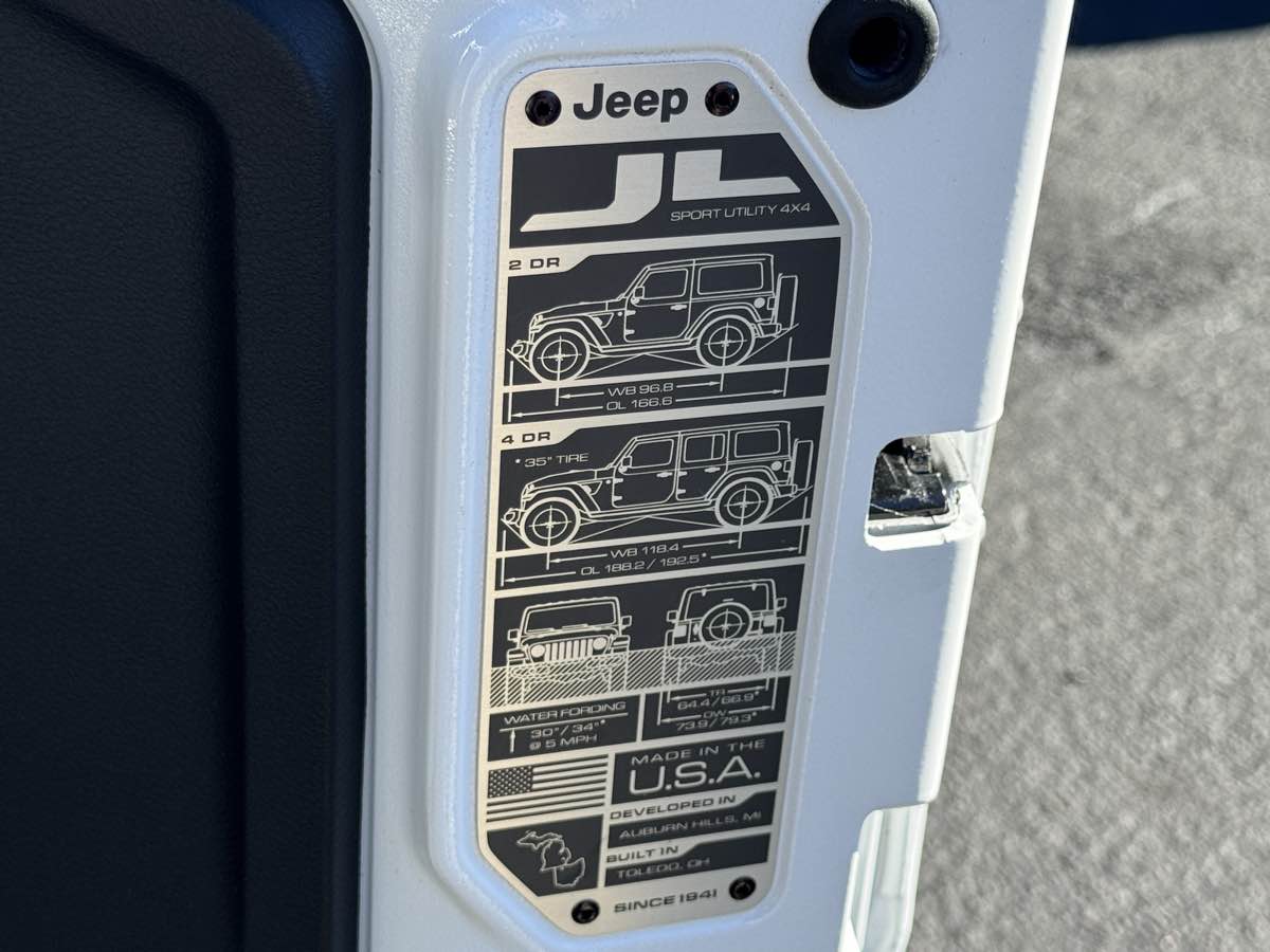 Jeep Wrangler photo 15