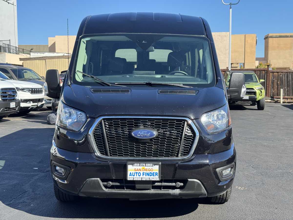 Ford Transit photo 5