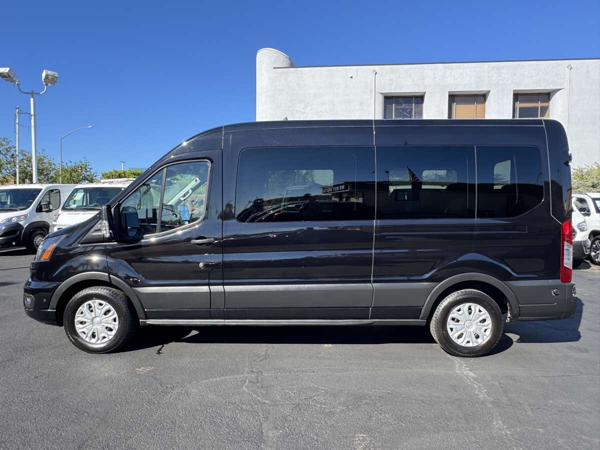Ford Transit photo 7