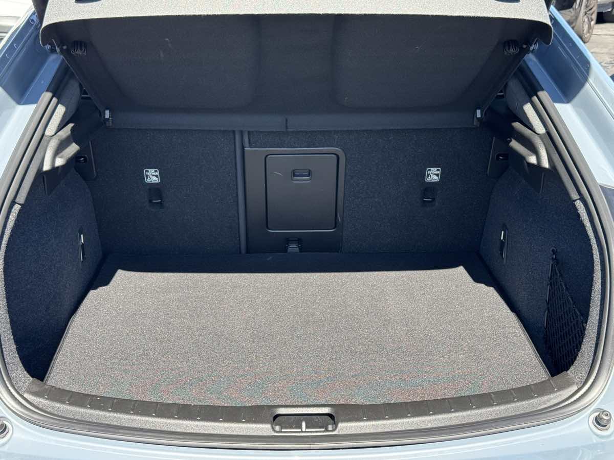 Polestar 2 photo 12