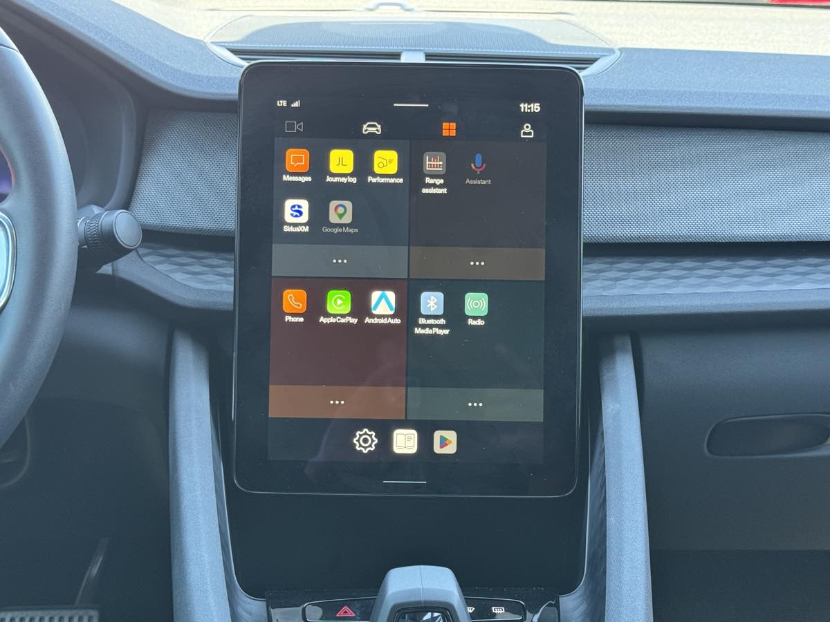 Polestar 2 photo 24