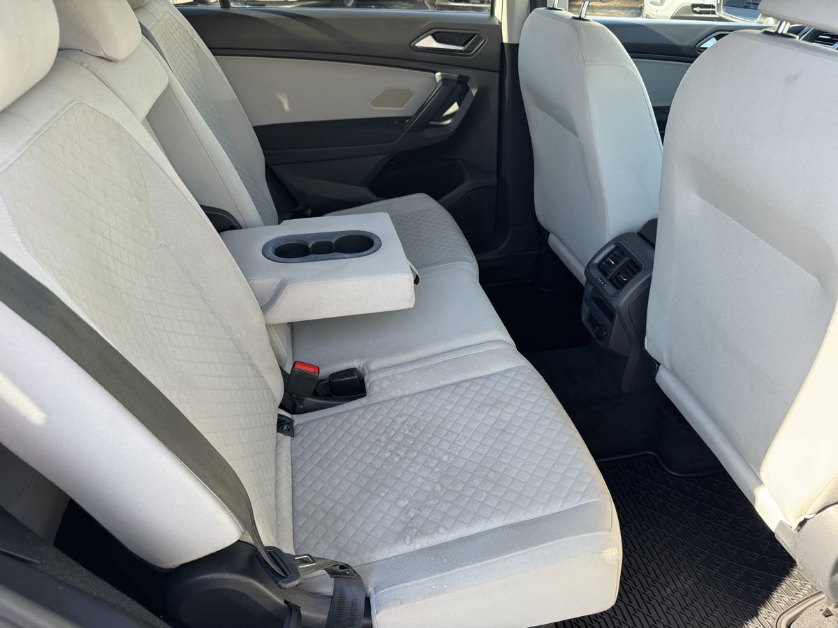 Volkswagen Tiguan photo 16