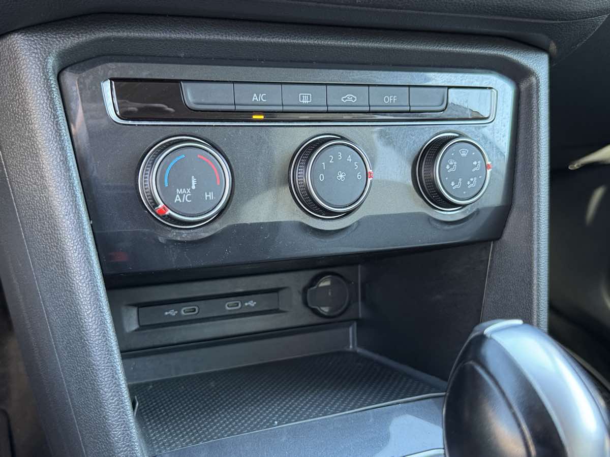 Volkswagen Tiguan photo 29