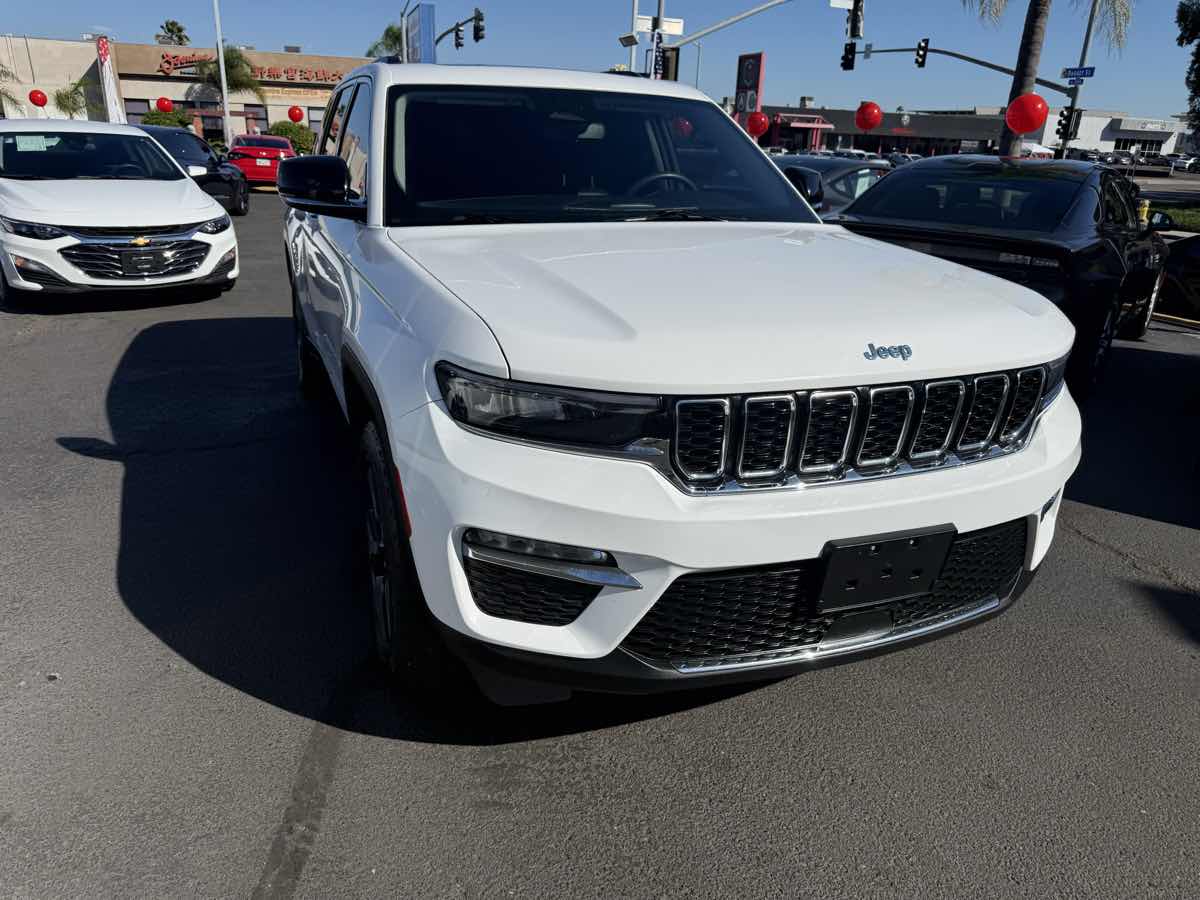 Jeep Grand Cherokee photo 7