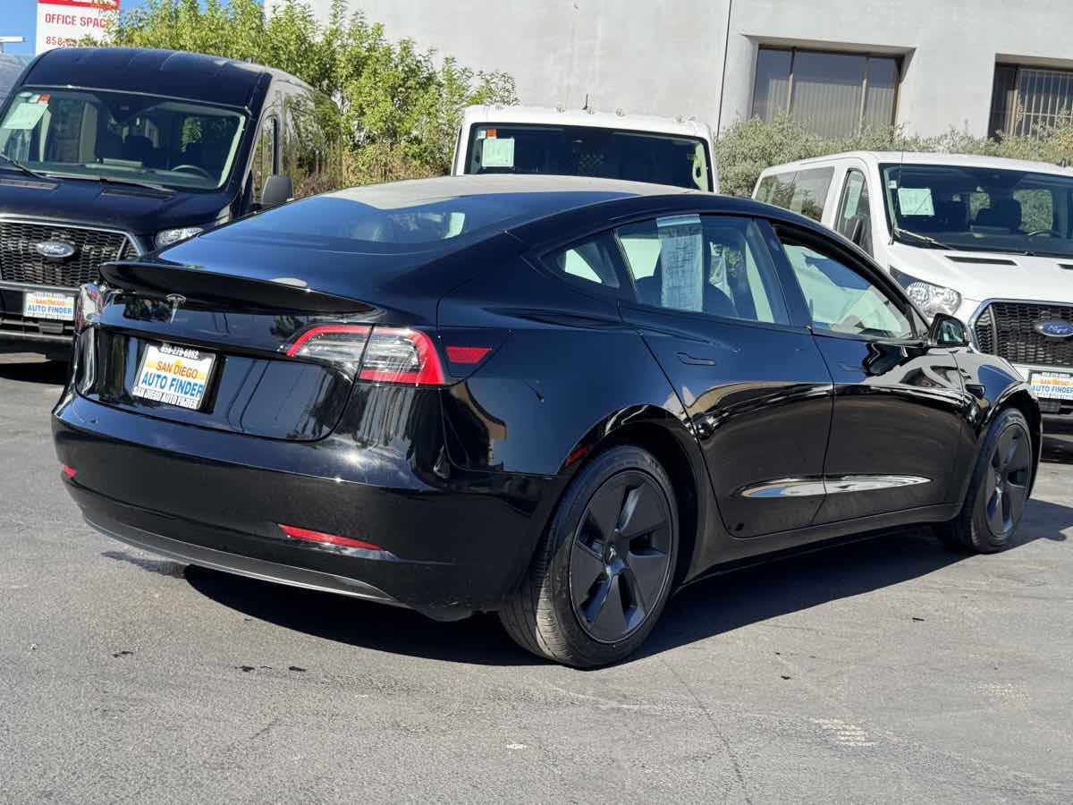 Tesla Model 3 photo 13
