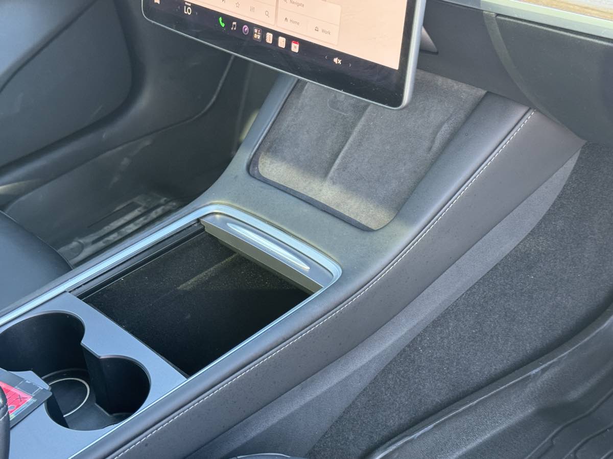 Tesla Model 3 photo 16