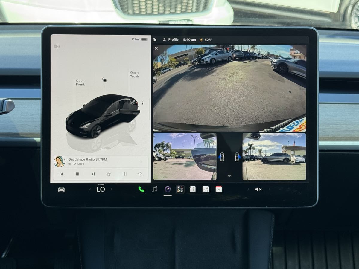 Tesla Model 3 photo 24