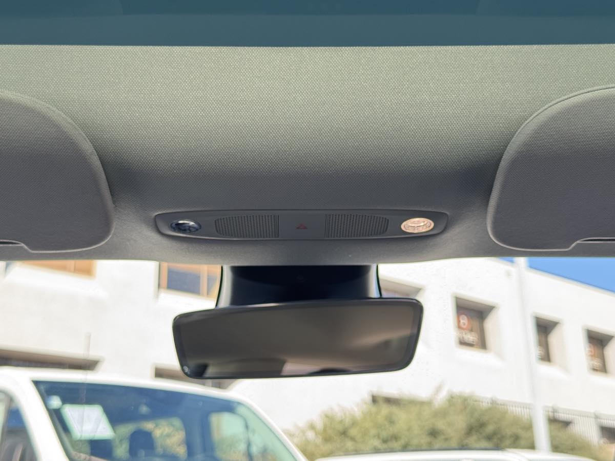Tesla Model 3 photo 26