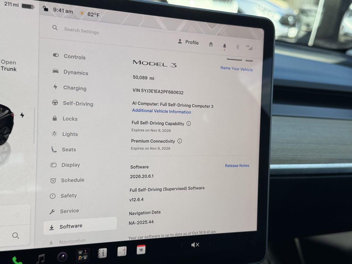 Tesla Model 3 photo 31