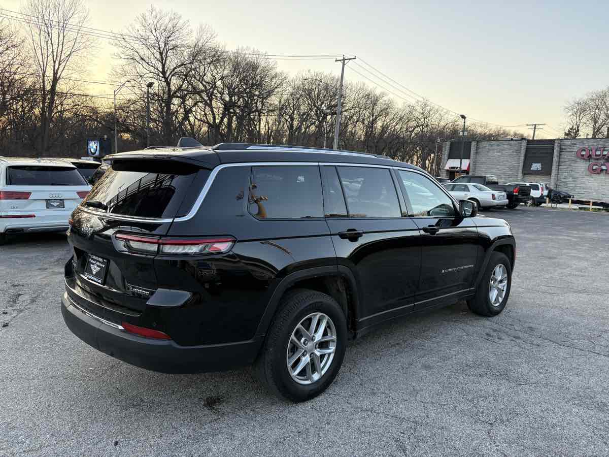2021 Jeep Grand Cherokee Laredo photo 4