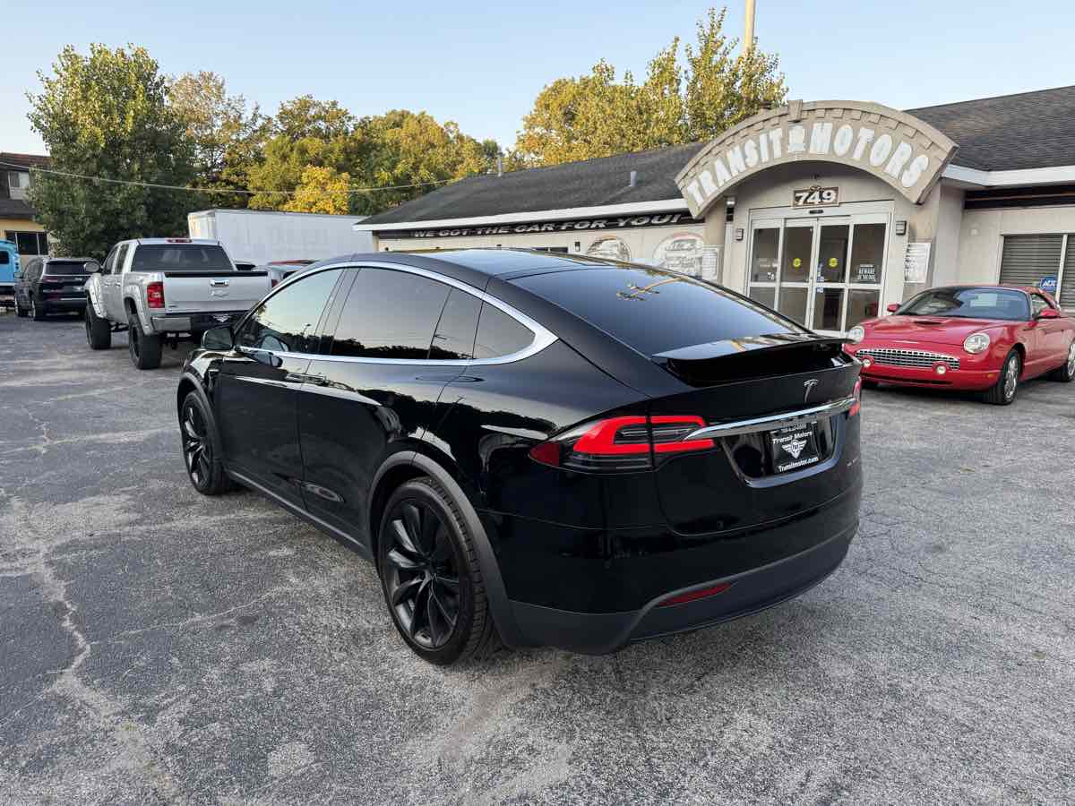 2020 Tesla Model X Long Range photo 4