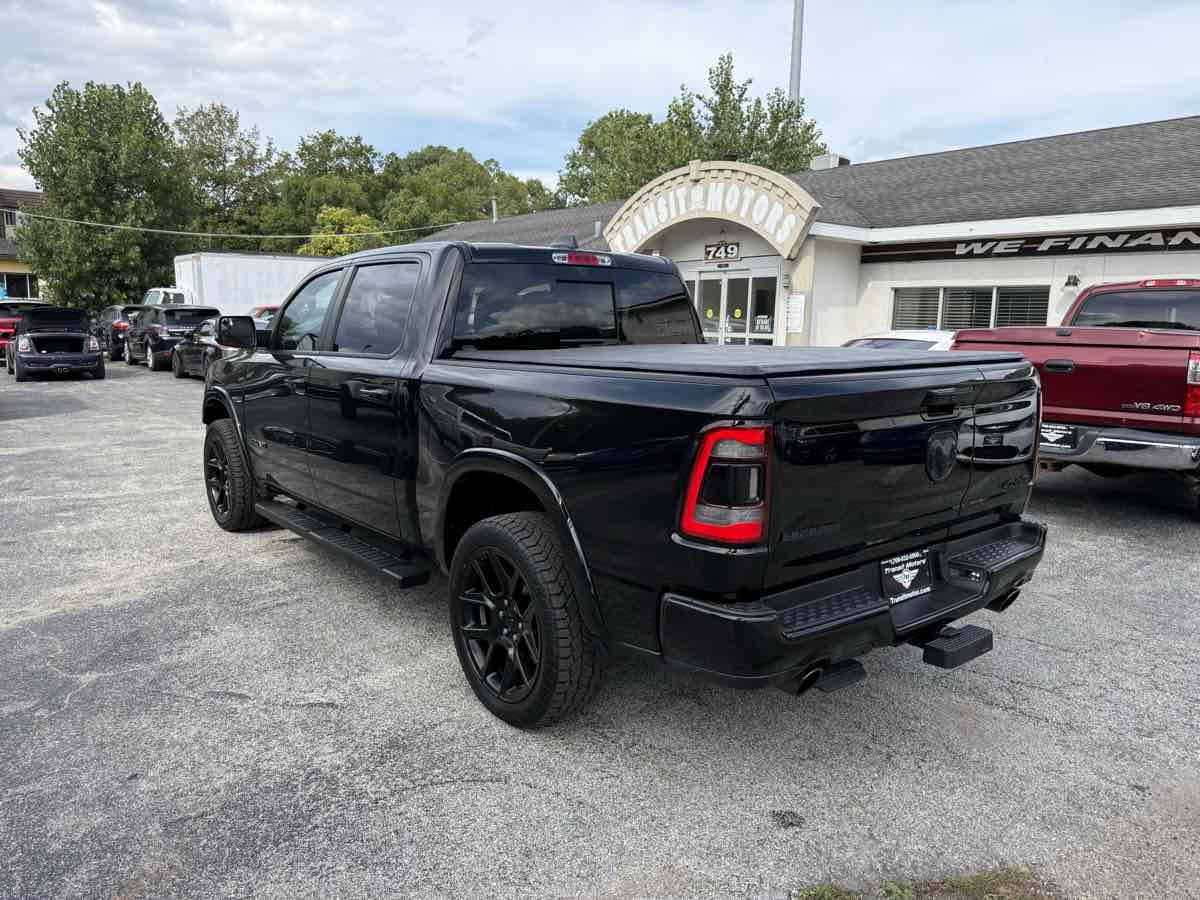 2022 Ram 1500 Laramie photo 3