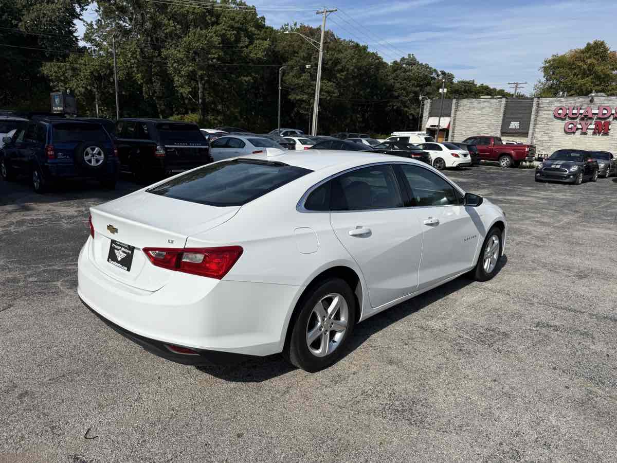 2023 Chevrolet Malibu 1LT photo 4
