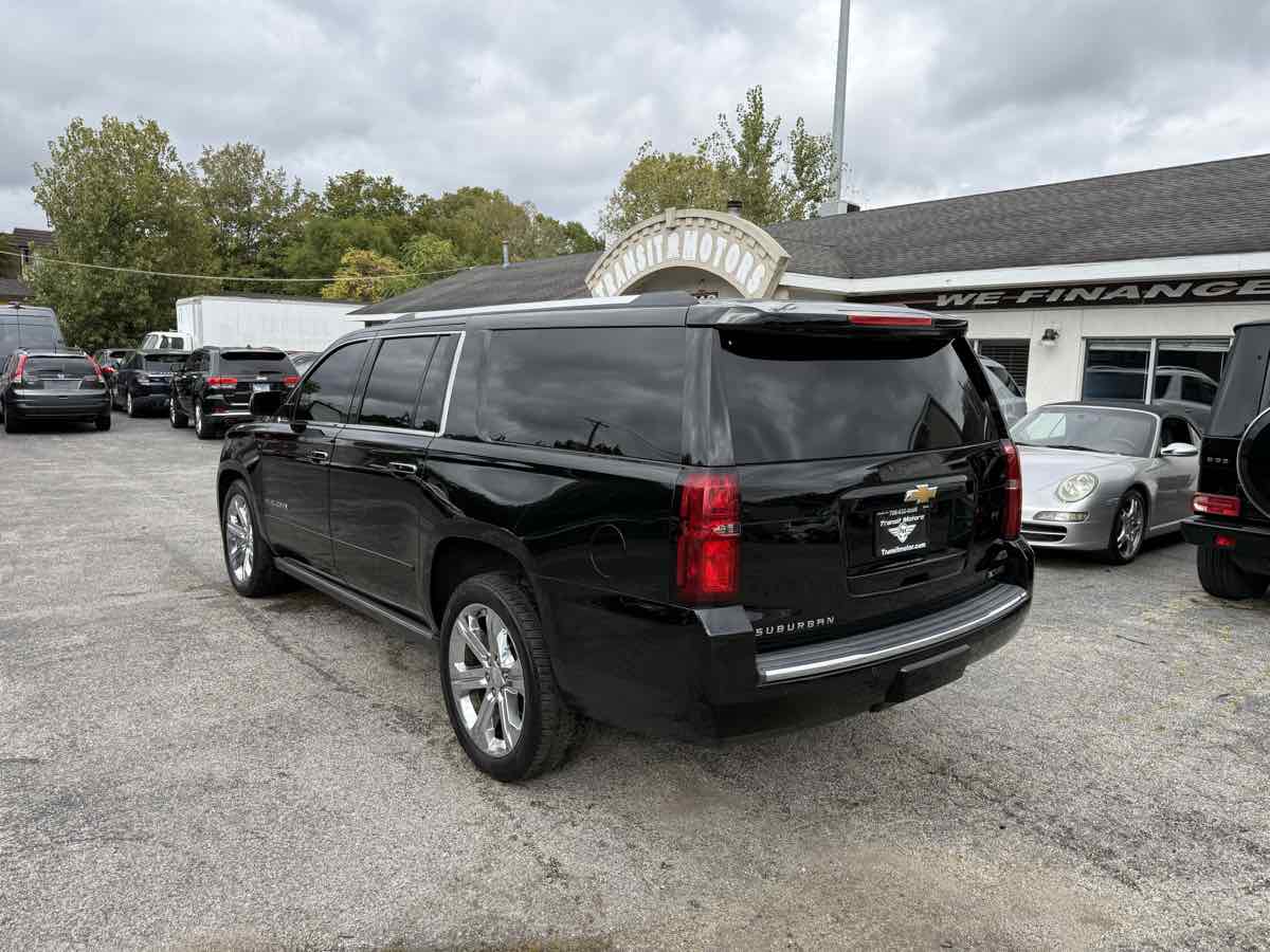2017 Chevrolet Suburban Premier photo 2