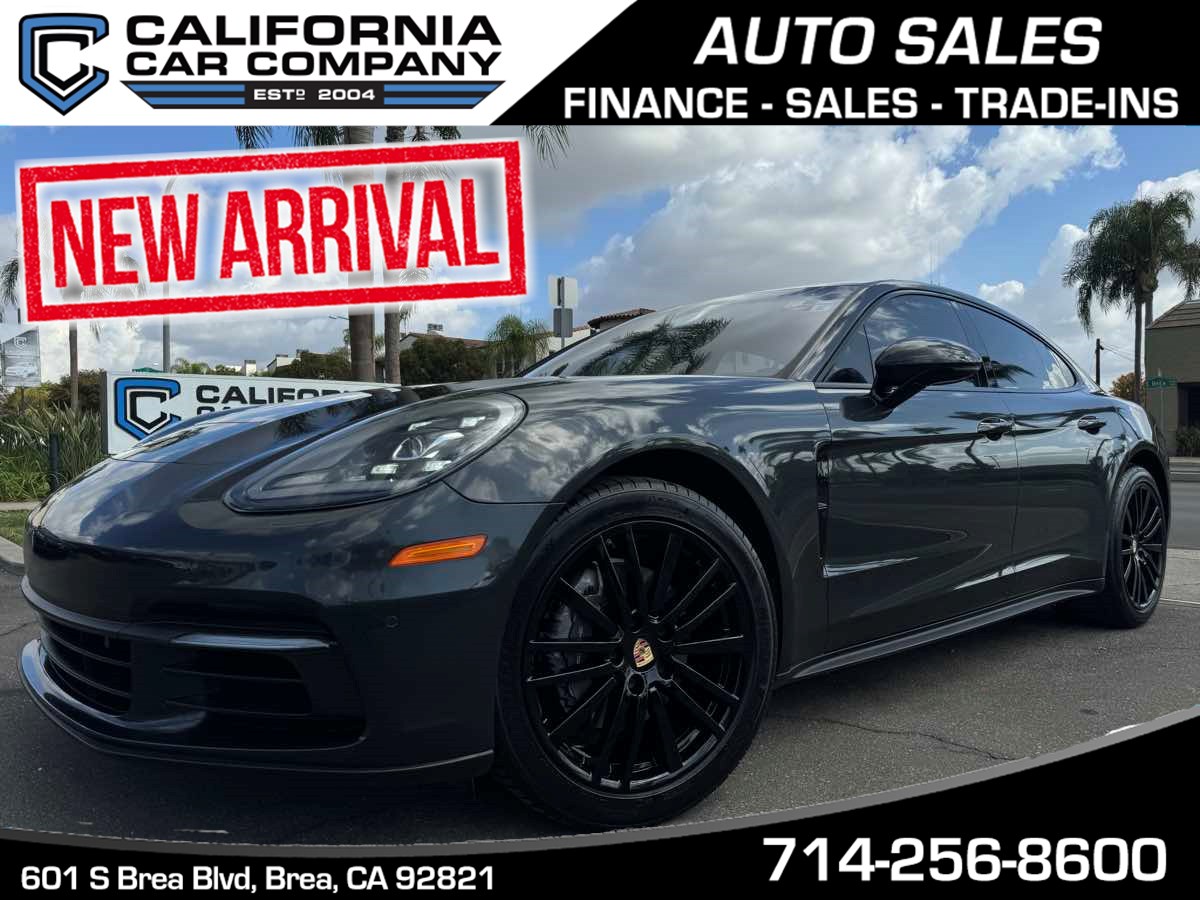 2017 Porsche Panamera 