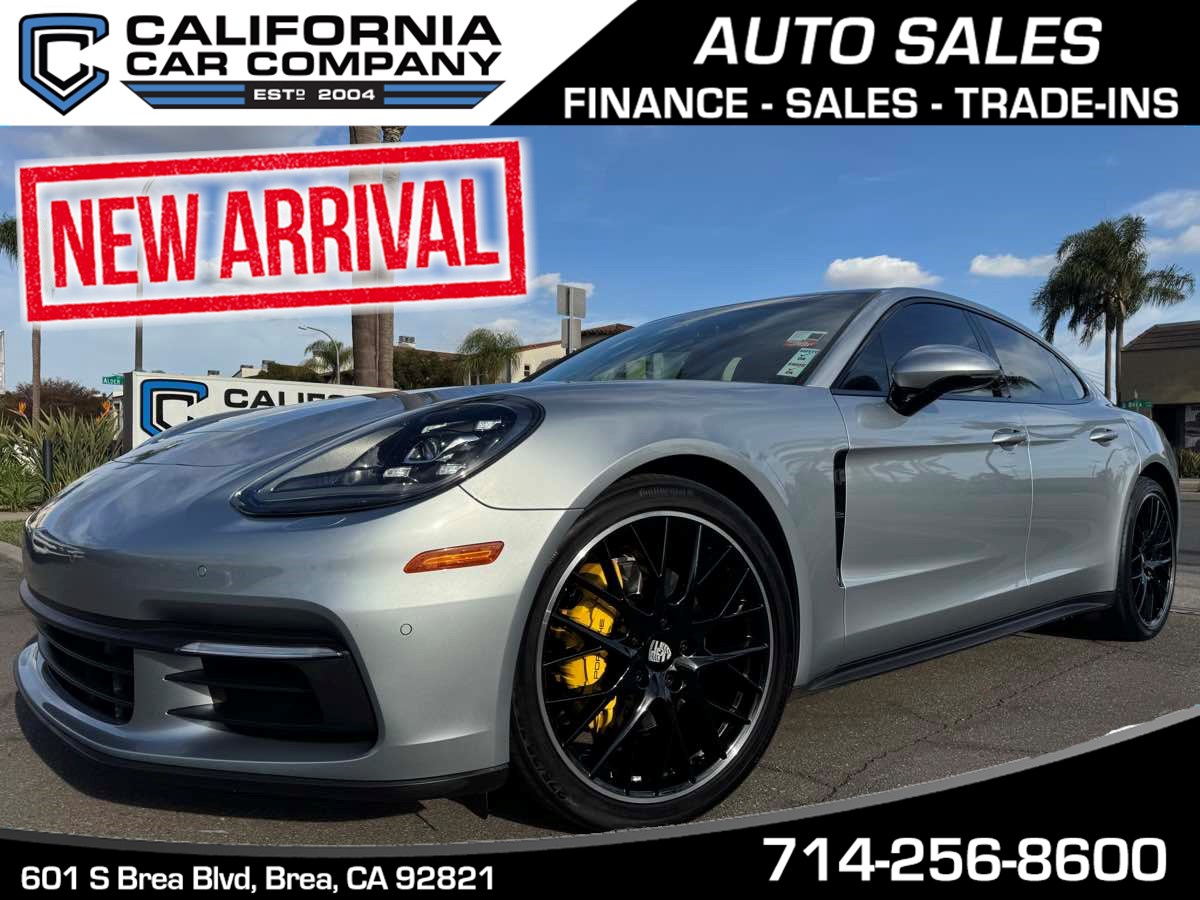 2018 Porsche Panamera 