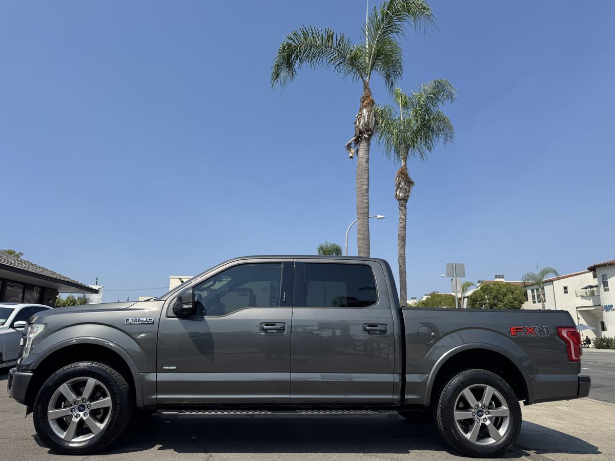 2016 Ford F-150 Lariat photo 2