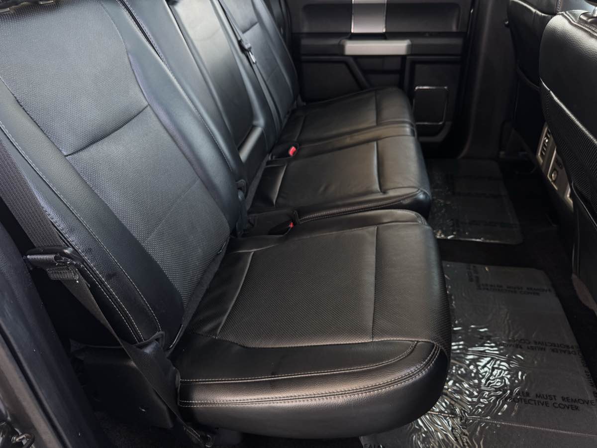 2016 Ford F-150 Lariat photo 21