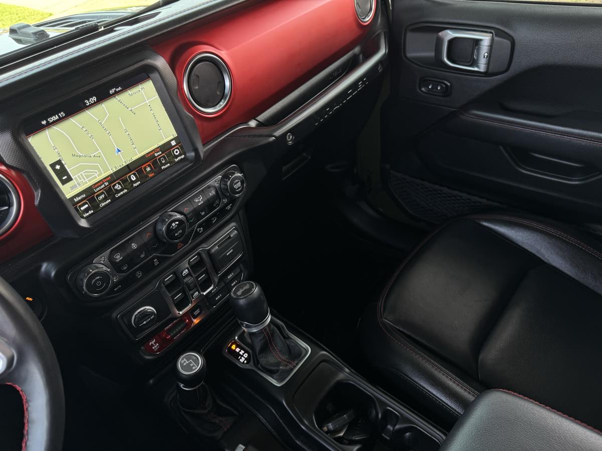 2020 Jeep Wrangler Unlimited Rubicon photo 15