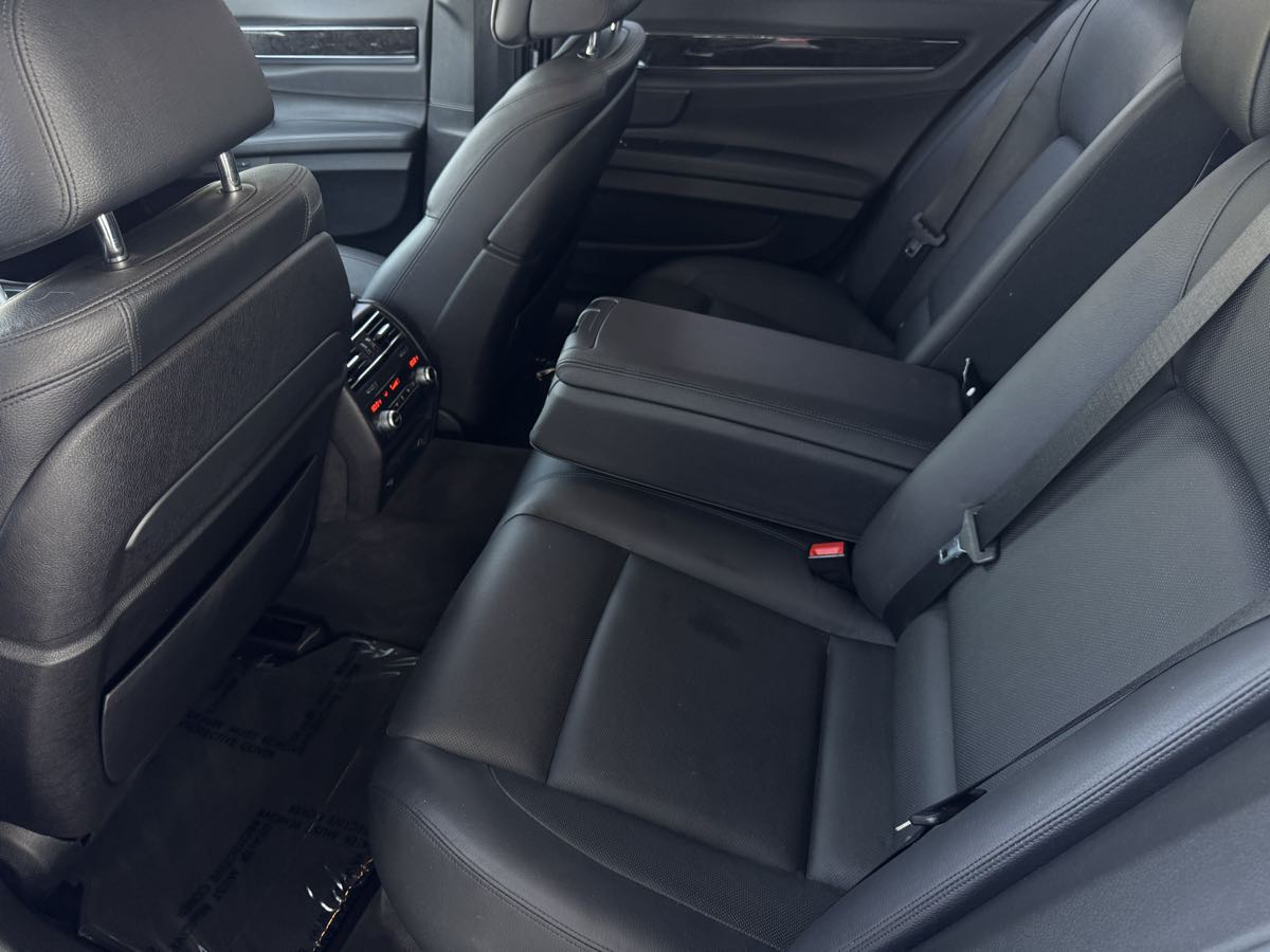 2014 BMW 7 Series 740i - Photo 21