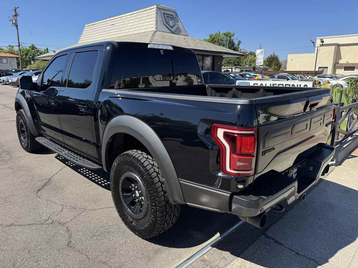 2018 Ford F-150 Raptor photo 3