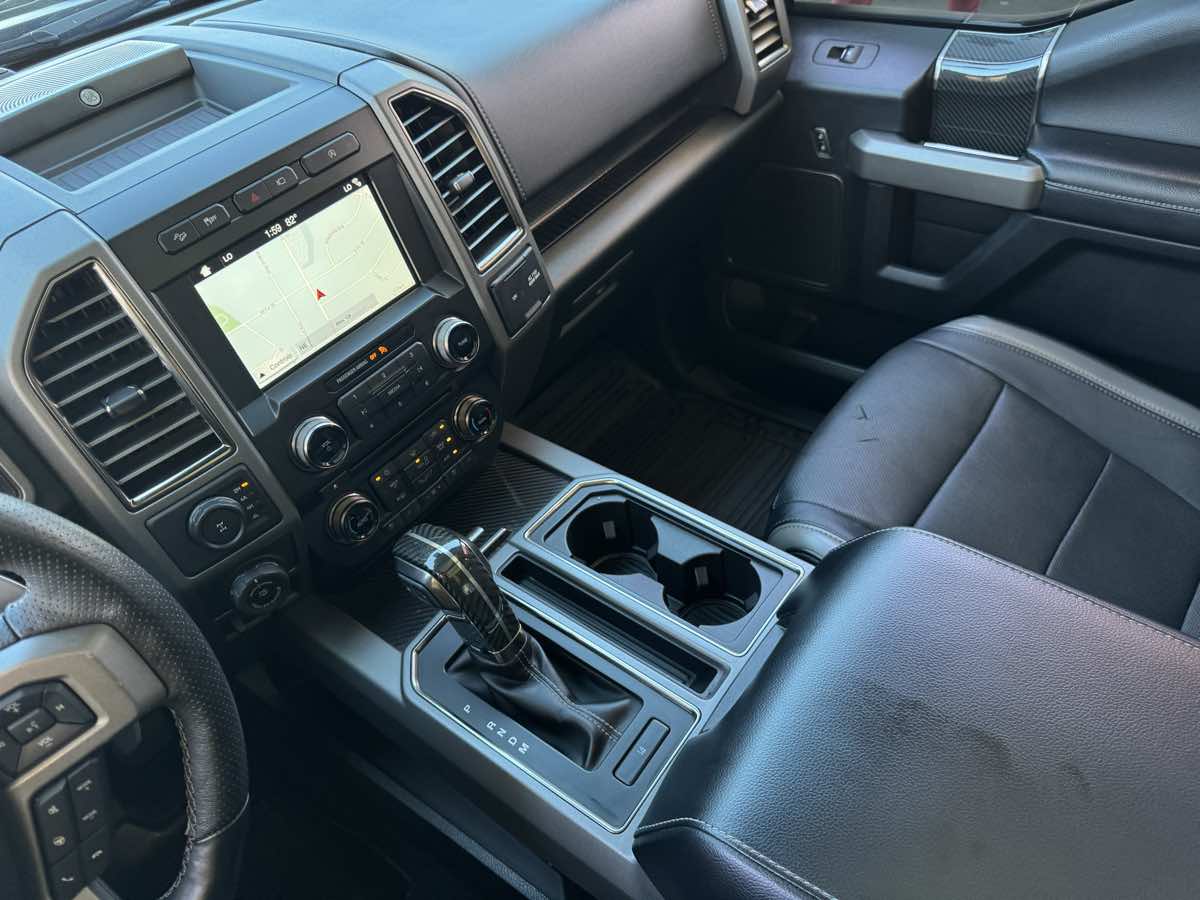 2018 Ford F-150 Raptor photo 16