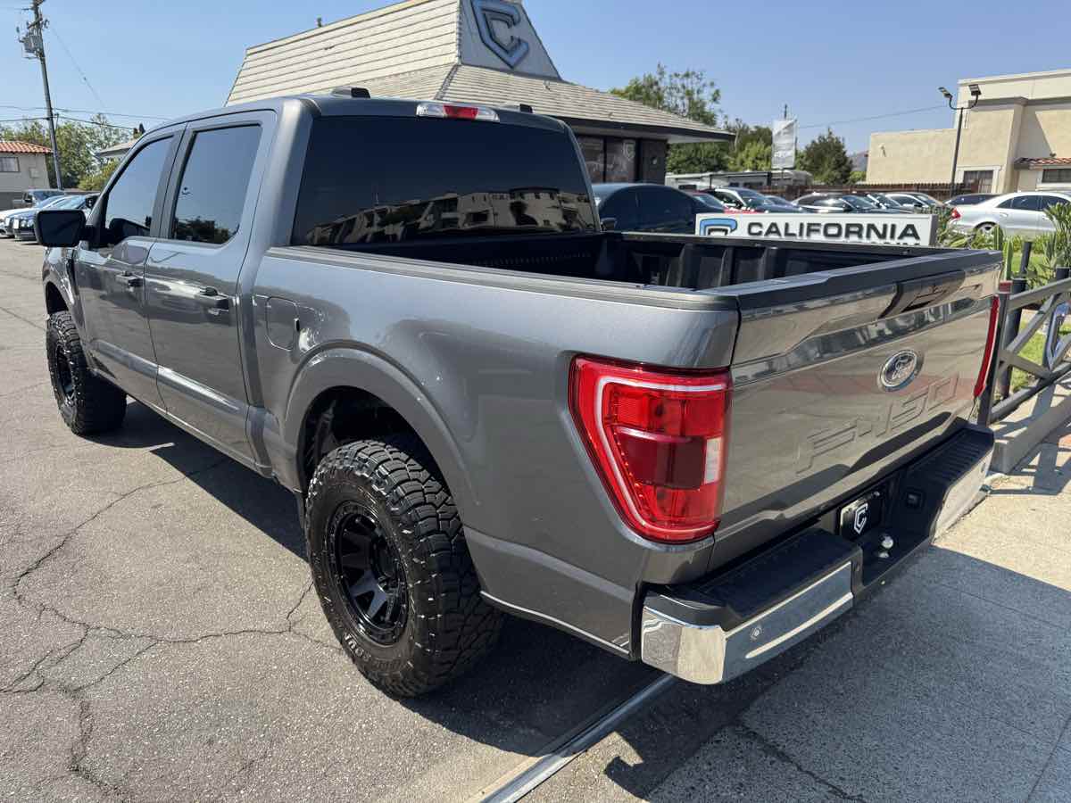 2021 Ford F-150 XLT photo 3