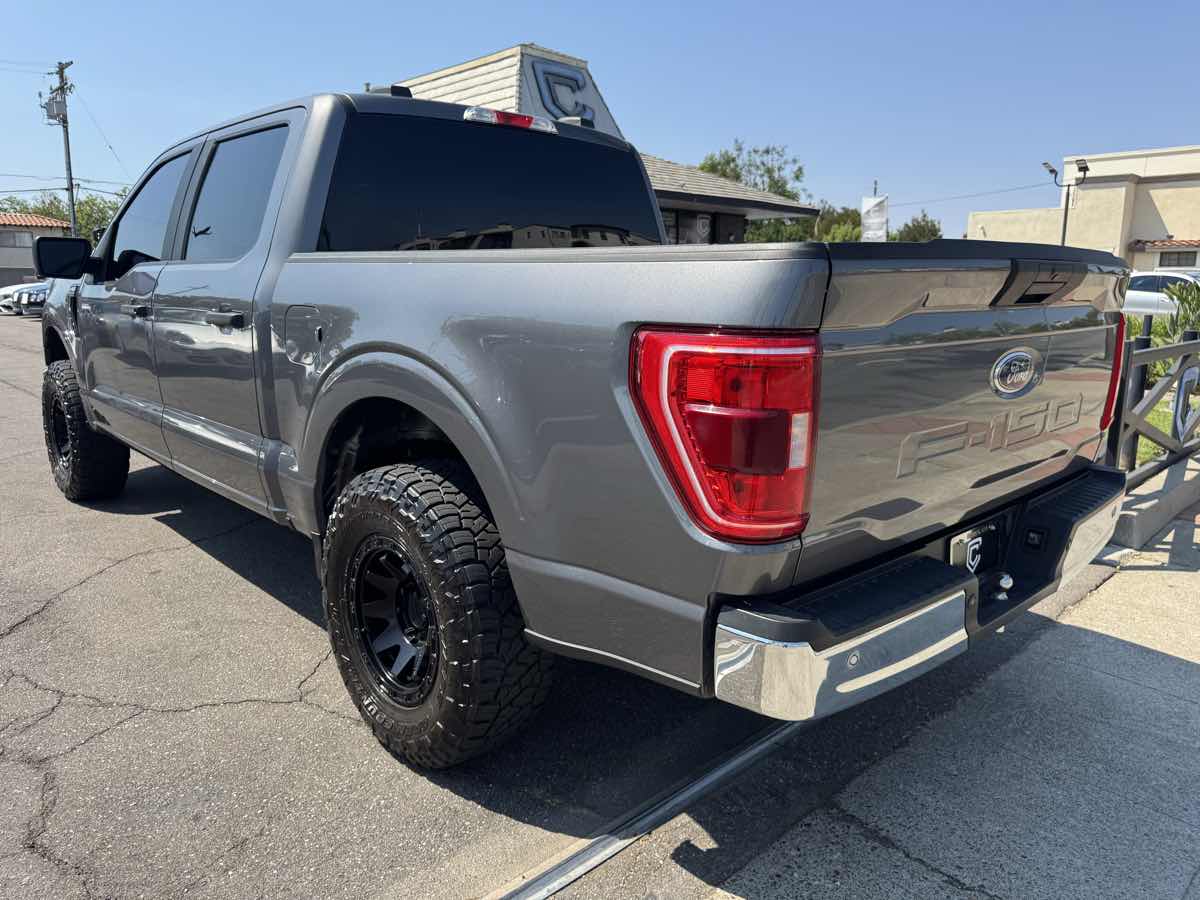 2021 Ford F-150 XLT photo 4