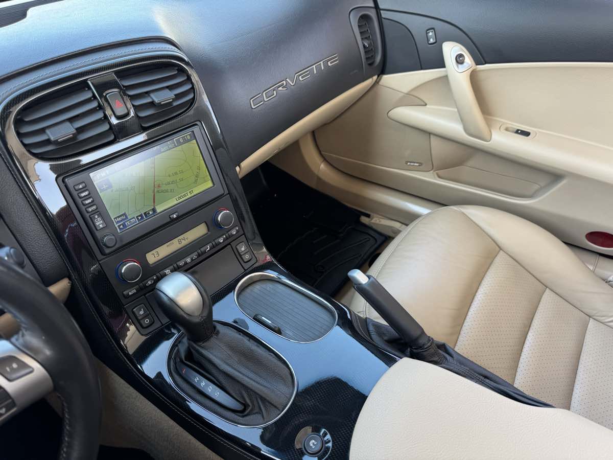 2008 Chevrolet Corvette photo 21