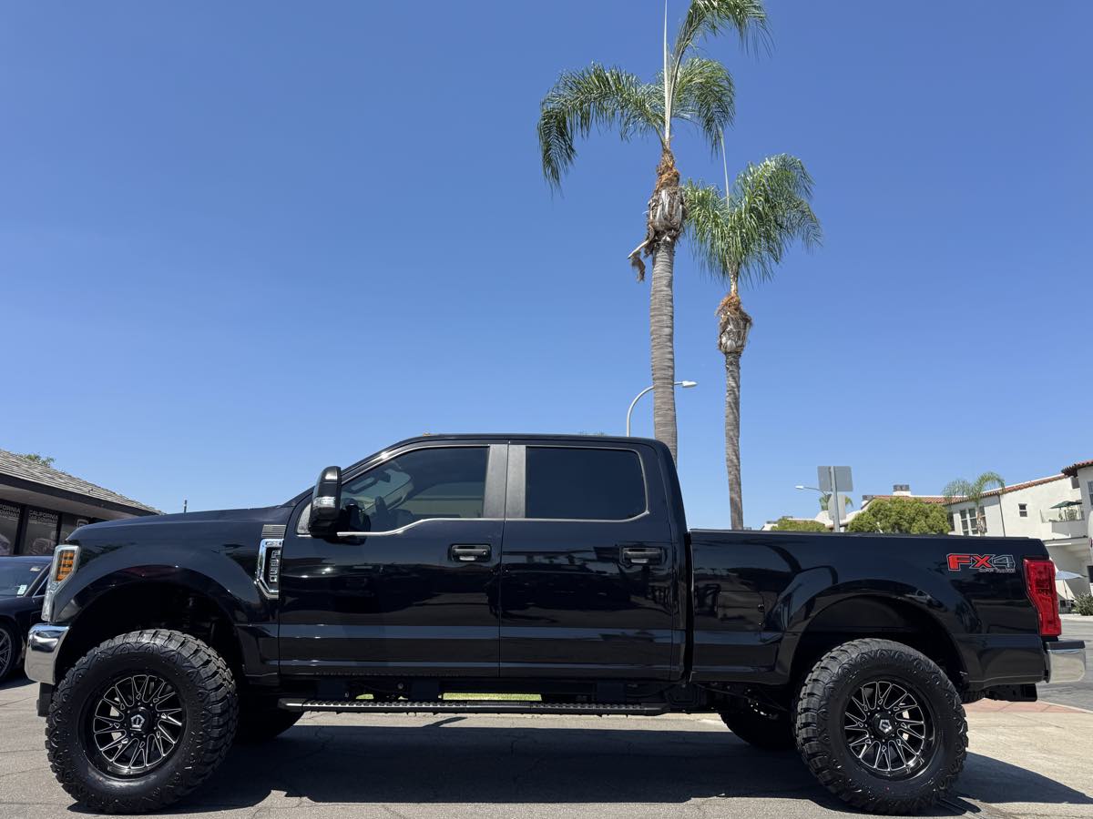 2019 Ford F-250 XL photo 2