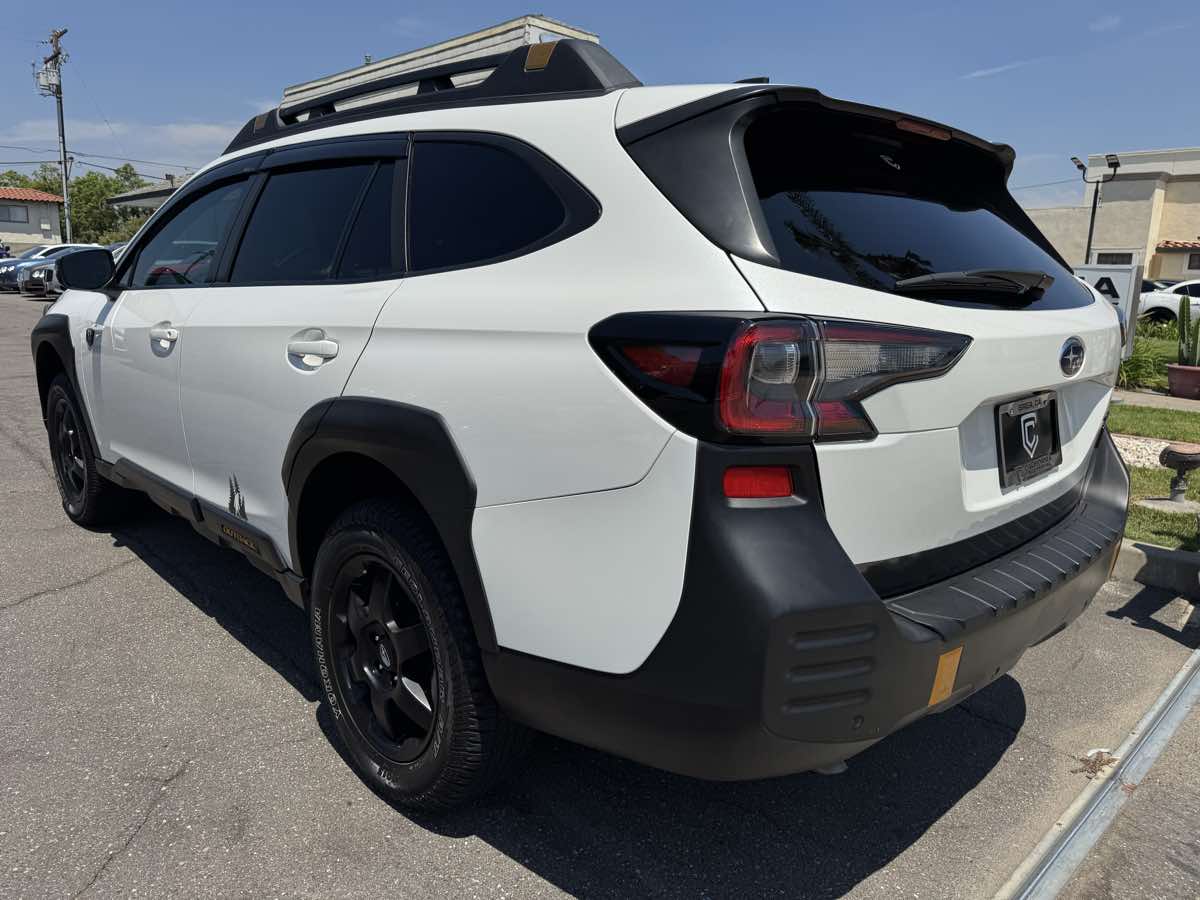 2023 Subaru Outback Wilderness photo 3