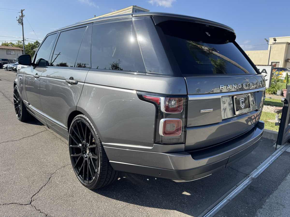 2019 Land Rover Range Rover Supercharged LWB photo 2