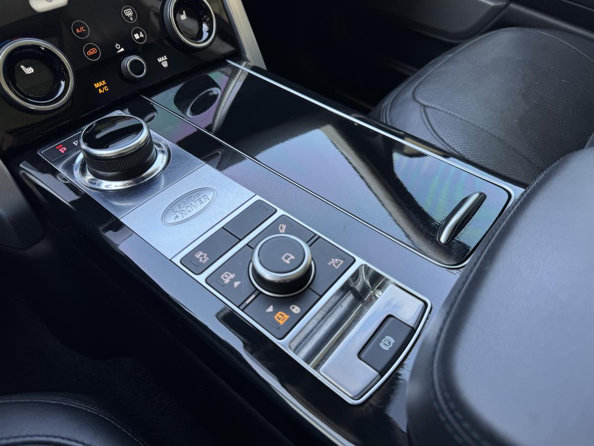 2019 Land Rover Range Rover Supercharged LWB photo 24