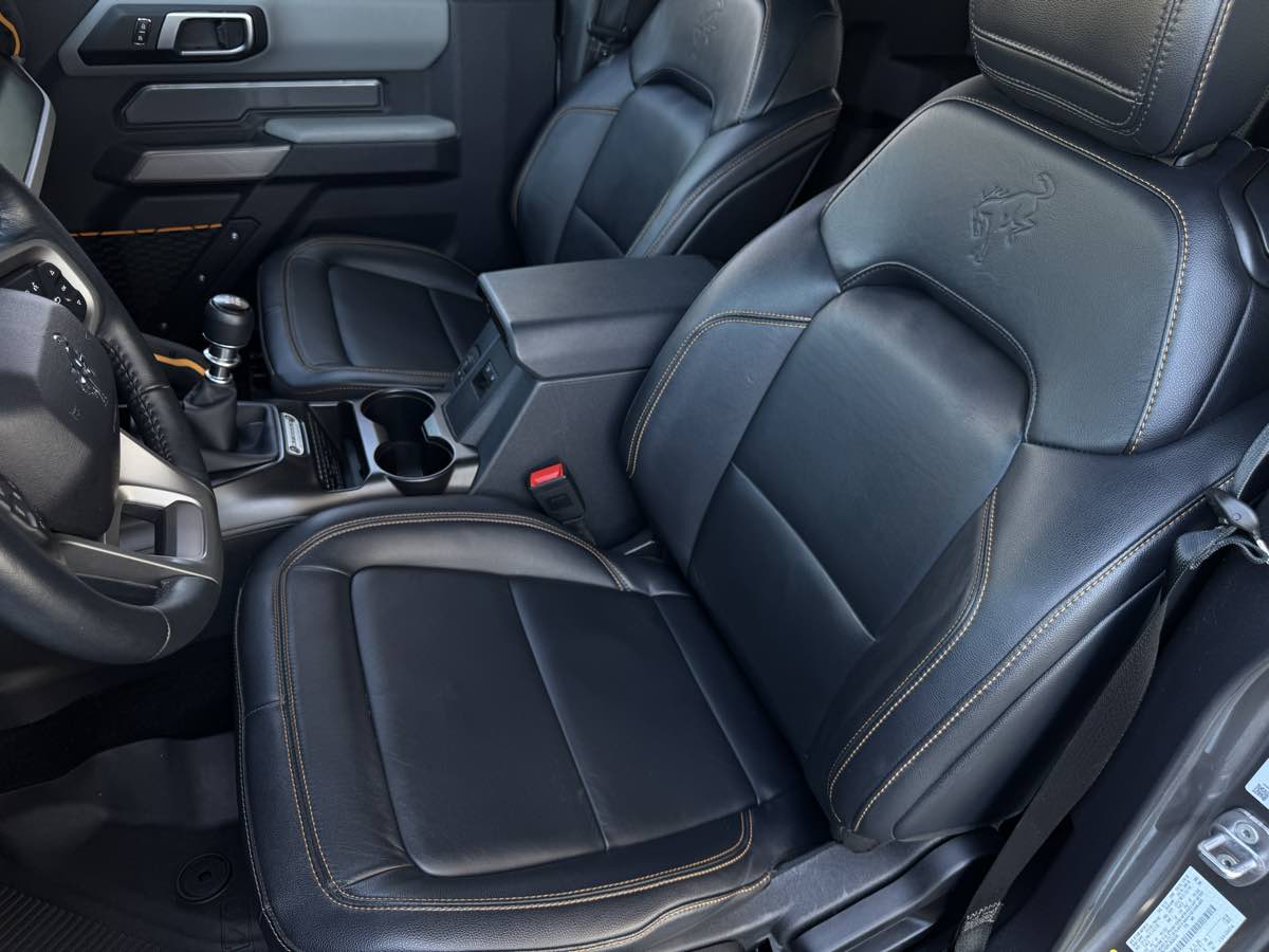 2023 Ford Bronco Badlands photo 16
