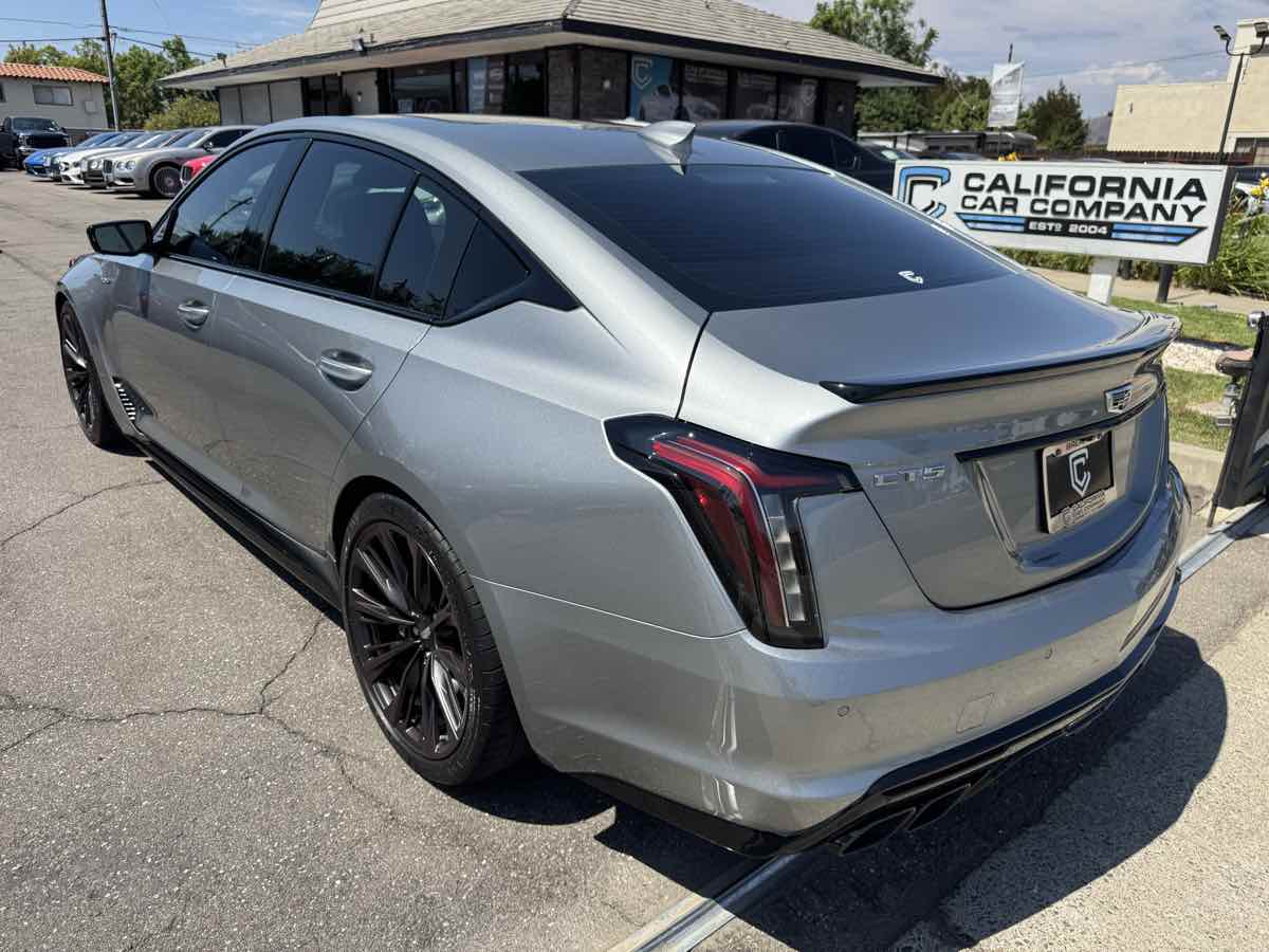 2023 Cadillac CT5 photo 3