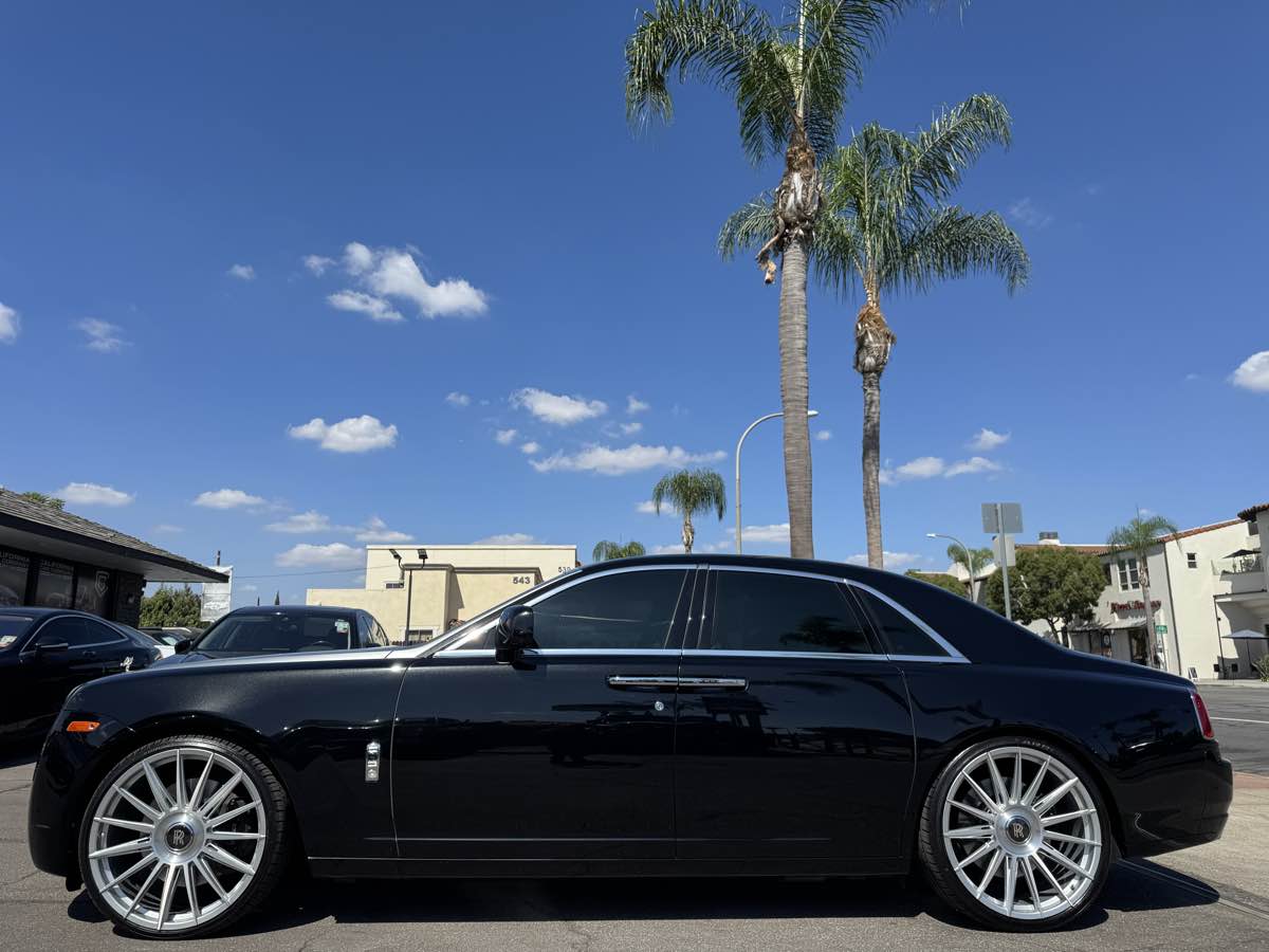 2011 Rolls Royce Ghost photo 2