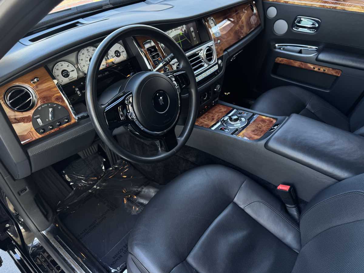 2011 Rolls Royce Ghost photo 15