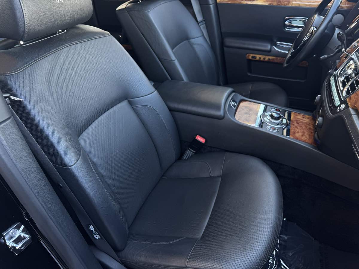 2011 Rolls Royce Ghost photo 25