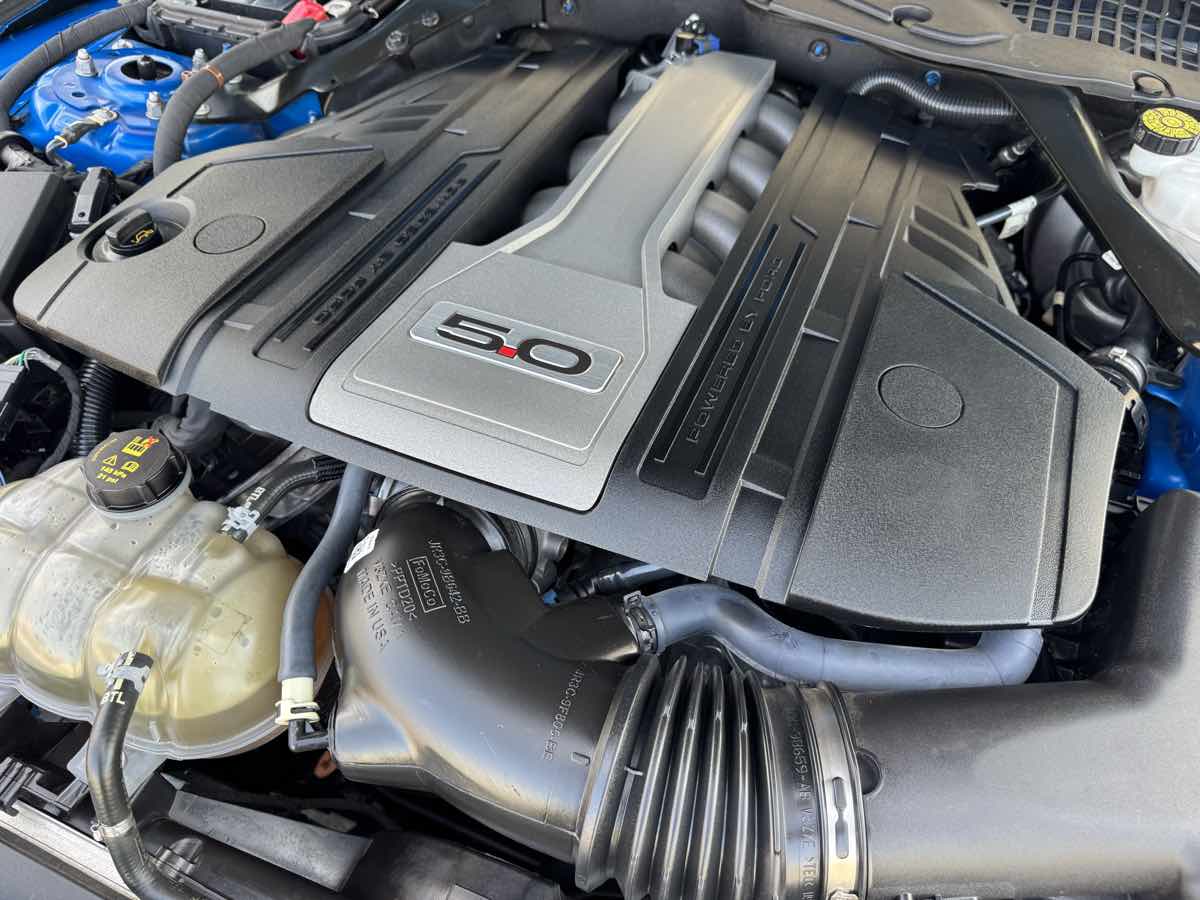 2020 Ford Mustang GT Premium photo 25