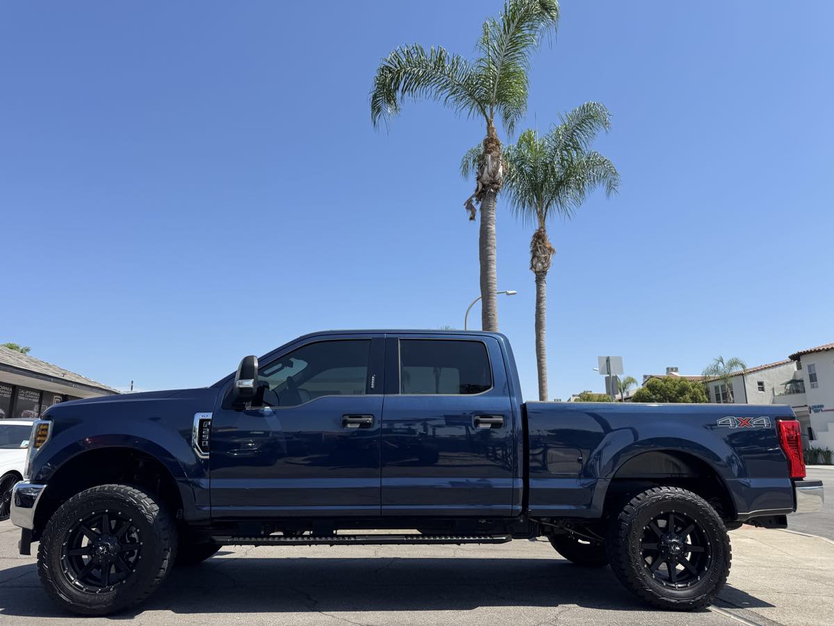 2019 Ford F-250 XLT photo 2