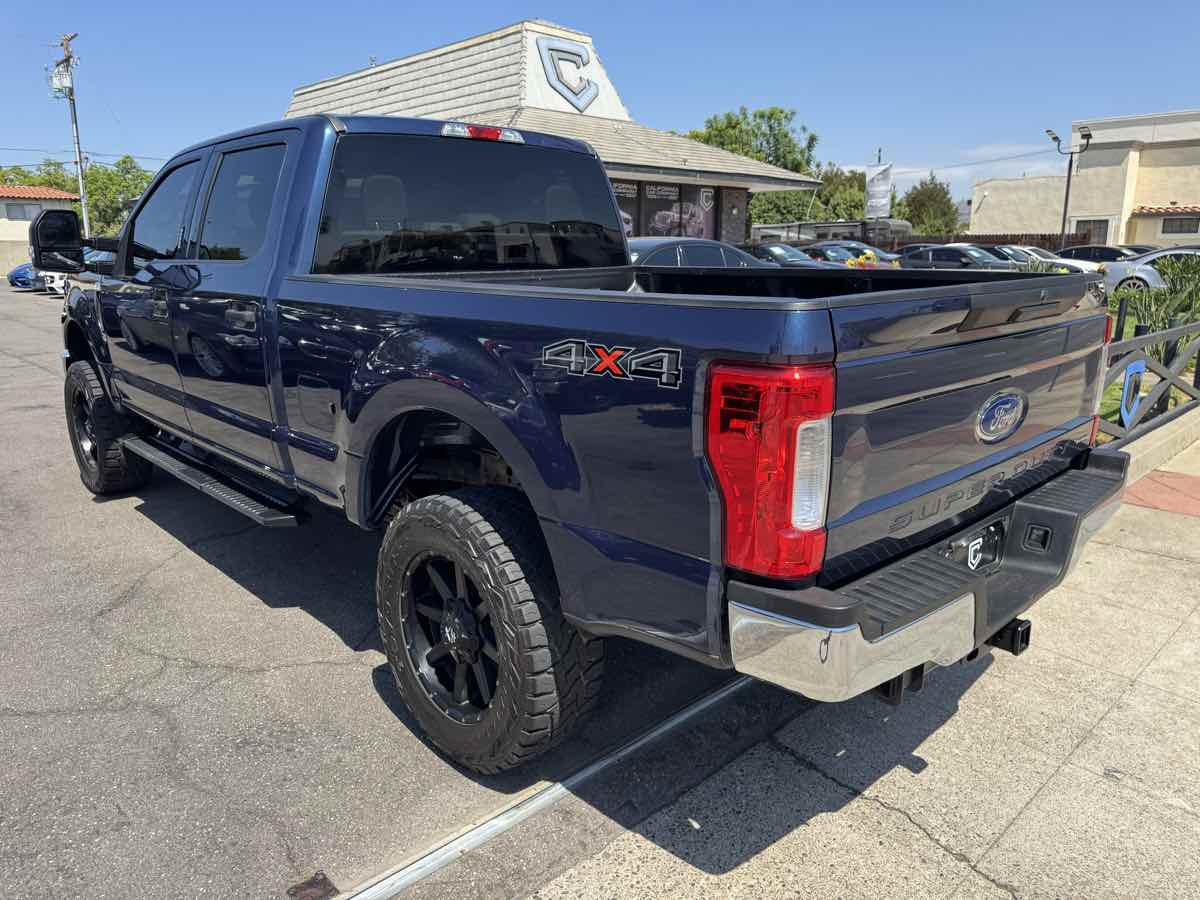 2019 Ford F-250 XLT photo 4