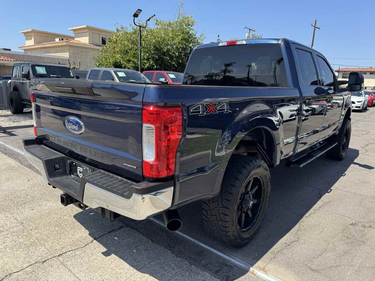 2019 Ford F-250 XLT photo 8